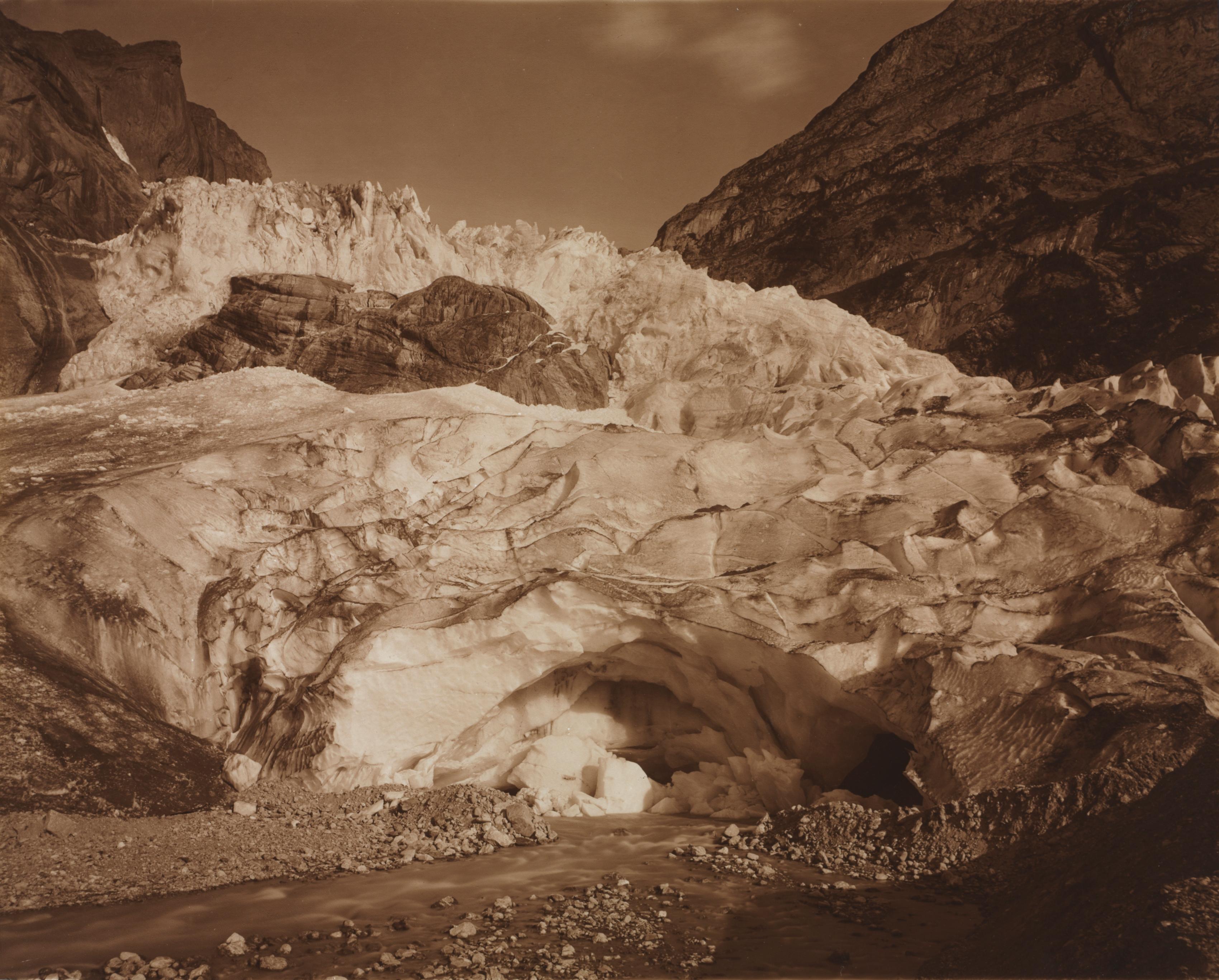 Suisse — Grindelwald, glacier supérieur, source de la Lutschine — Adolphe Braun