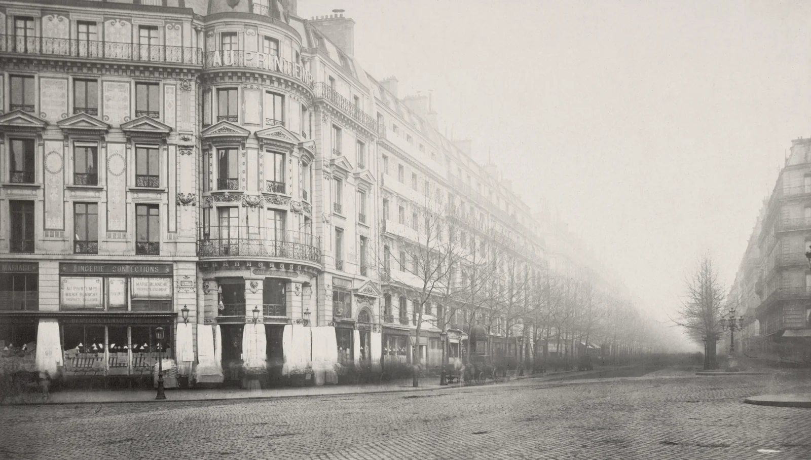 Boulevard Haussmann, depuis la rue du Havre — Charles Marville