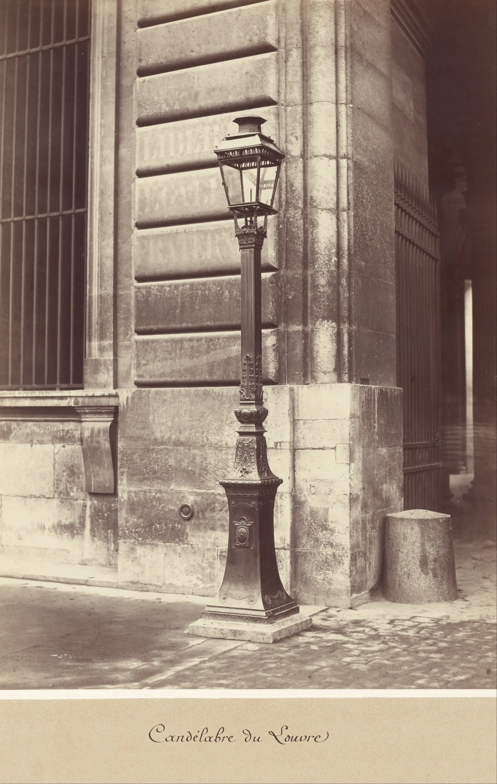 Candélabre du Louvre — Charles Marville